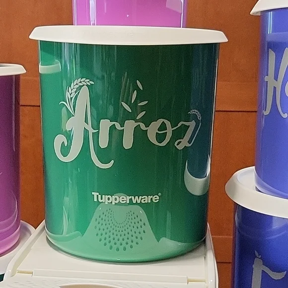 Tupperware Pantry Set - Picture 6 of 12